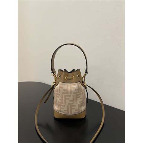 flannels fendi bucket bag